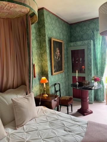 Château de Goville - Deluxe Room
