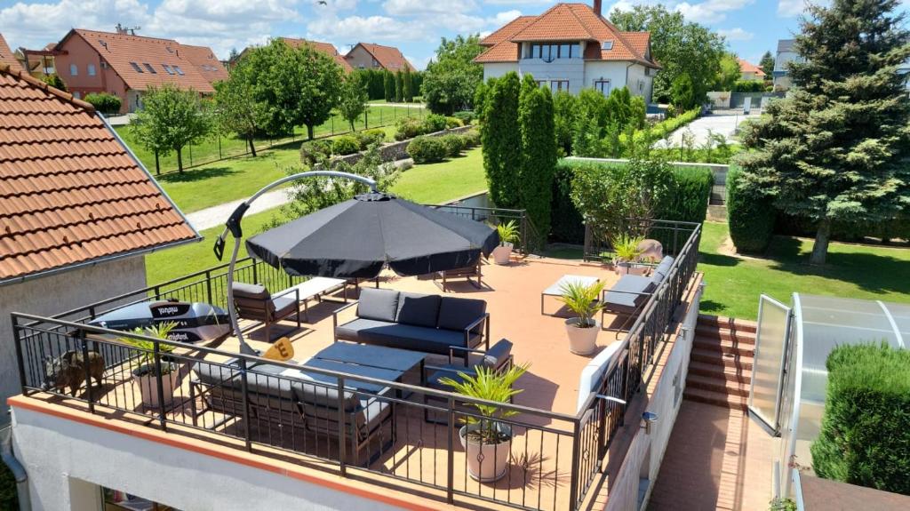 Budova, kde se aparthotel nachází