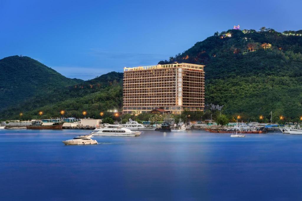 Phong cảnh thiên nhiên gần resort