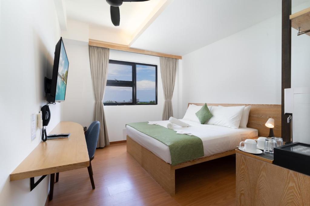 Ranthari Hotel and Spa Ukulhas Maldives - 2