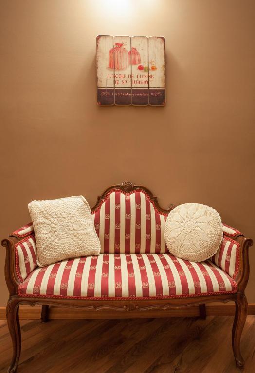 A seating area at Ankon Hotel