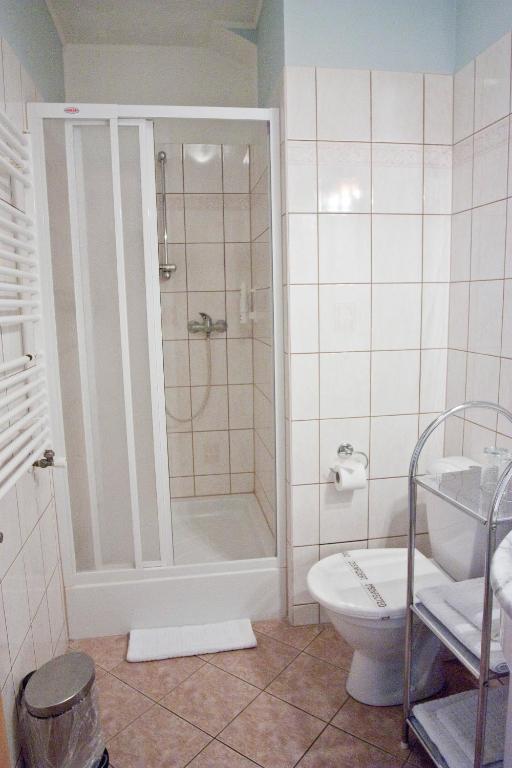 Koupelna v ubytování EA Hotel Mozart