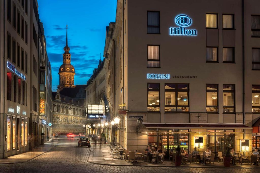 Hilton Dresden an der Frauenkirche - Resim 7