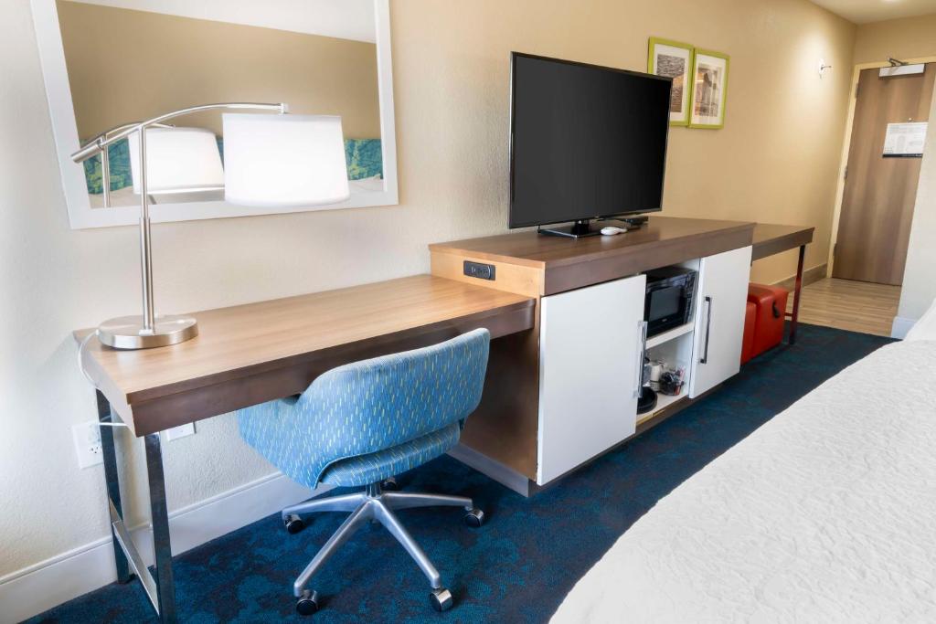 Hampton Inn St Augustine US1 North - Queen Room With Two Queen Beds - Non-Smoking