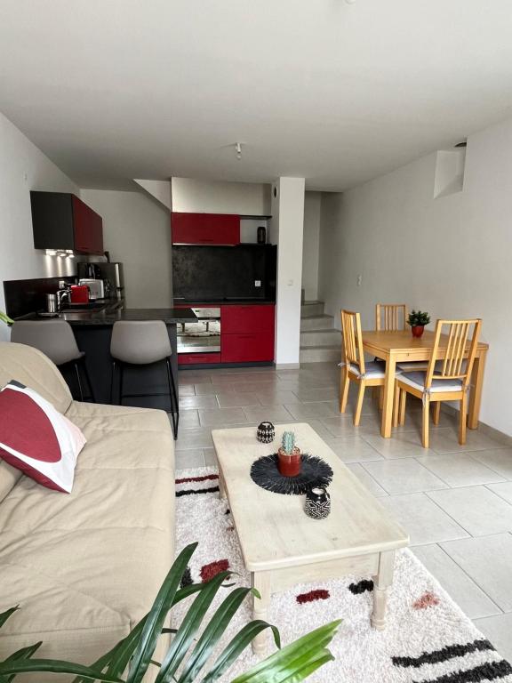 Photo de la galerie de l'établissement Charmante maison rue du Lavoir, à Saint-Nazaire-le-Désert