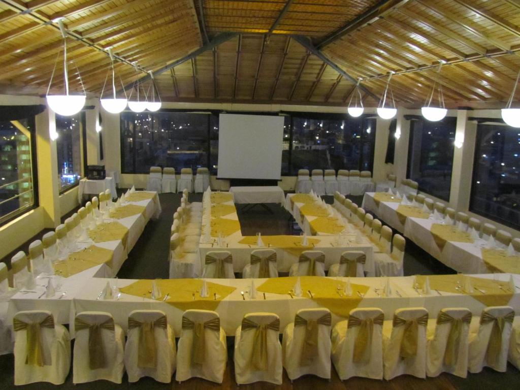 Restaurace v ubytování Hotel Zeus