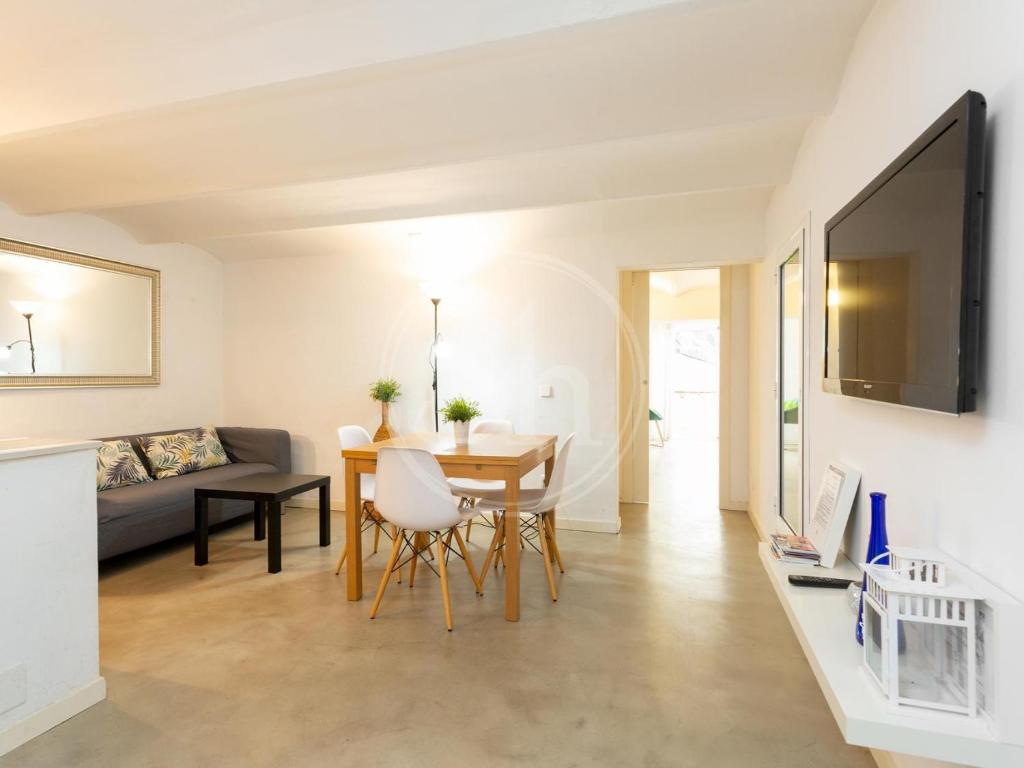 Urban Hideaway in the Heart of Eixample
