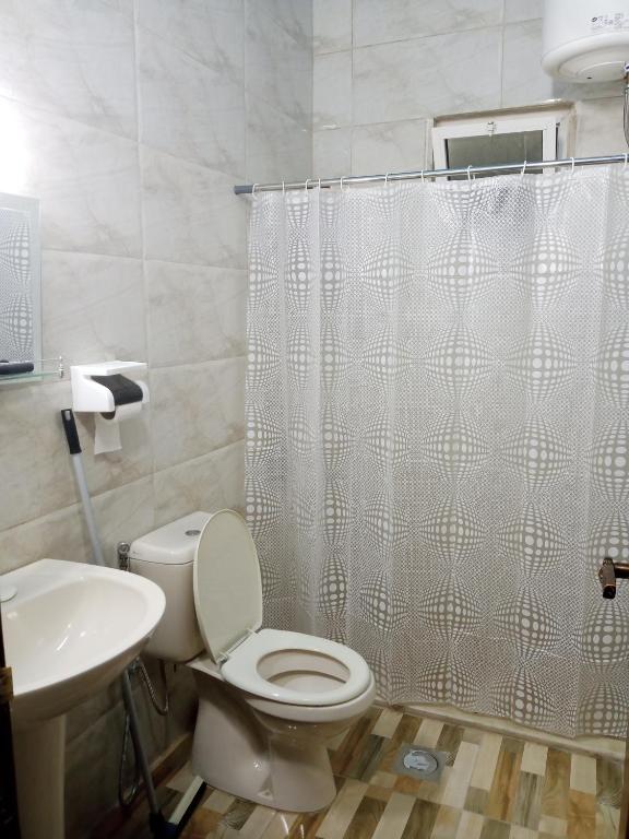 Koupelna v ubytování Al-Bustan House& Umm Qais