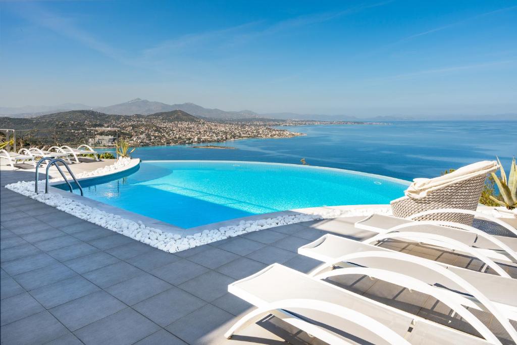 Swimmingpoolen hos eller tæt på Villa Coral -first Floor Apartment-