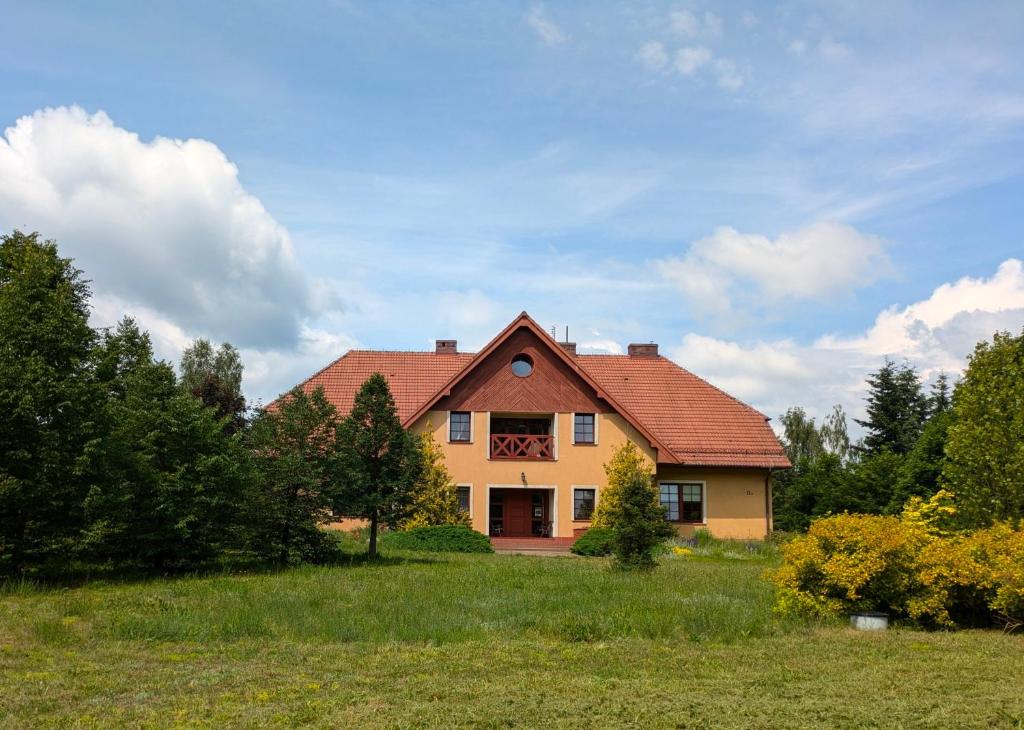 Gospodarstwo Agroturystyczne w Łoskoniu Starym - Housity