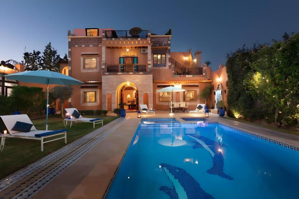 Piscina de la sau aproape de Villa Timskrine Marrakech-Private Pool-Panoramic View
