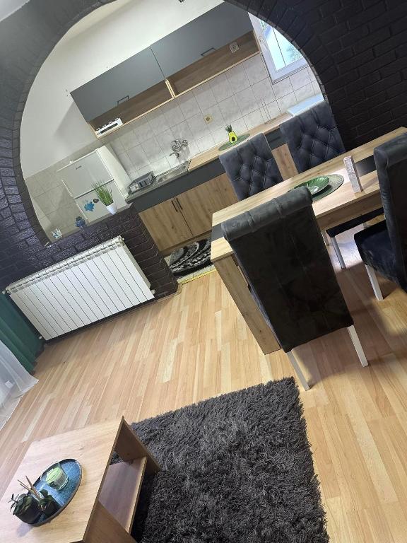 Kuchyň nebo kuchyňský kout v ubytování Apartmani Fenix