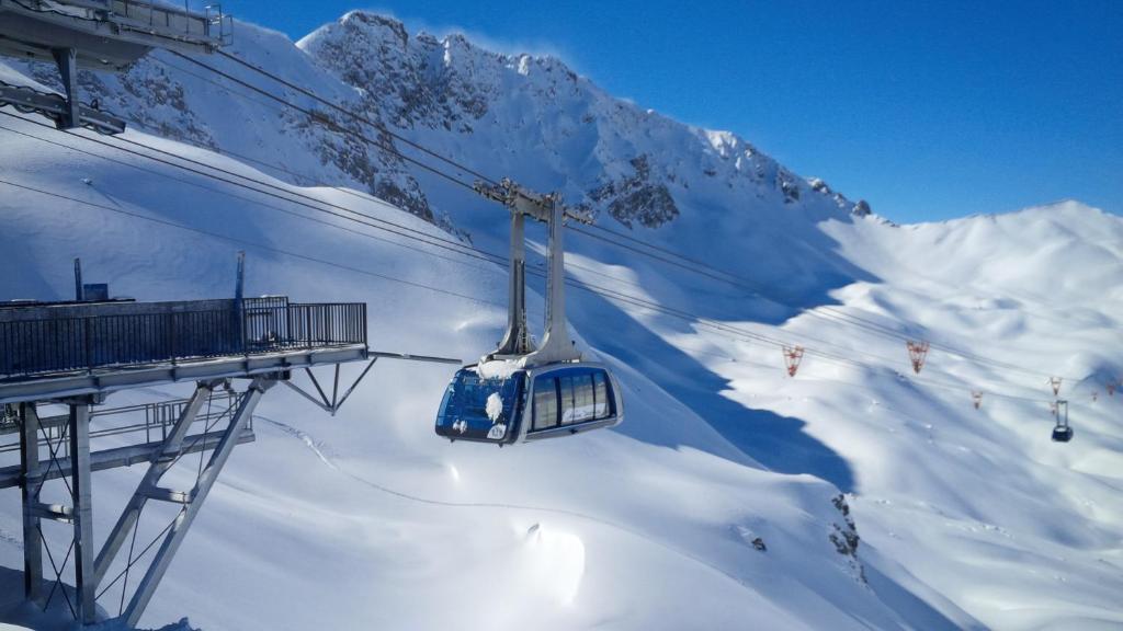 AROSA ALPINE CLUB - Adults only v zimě