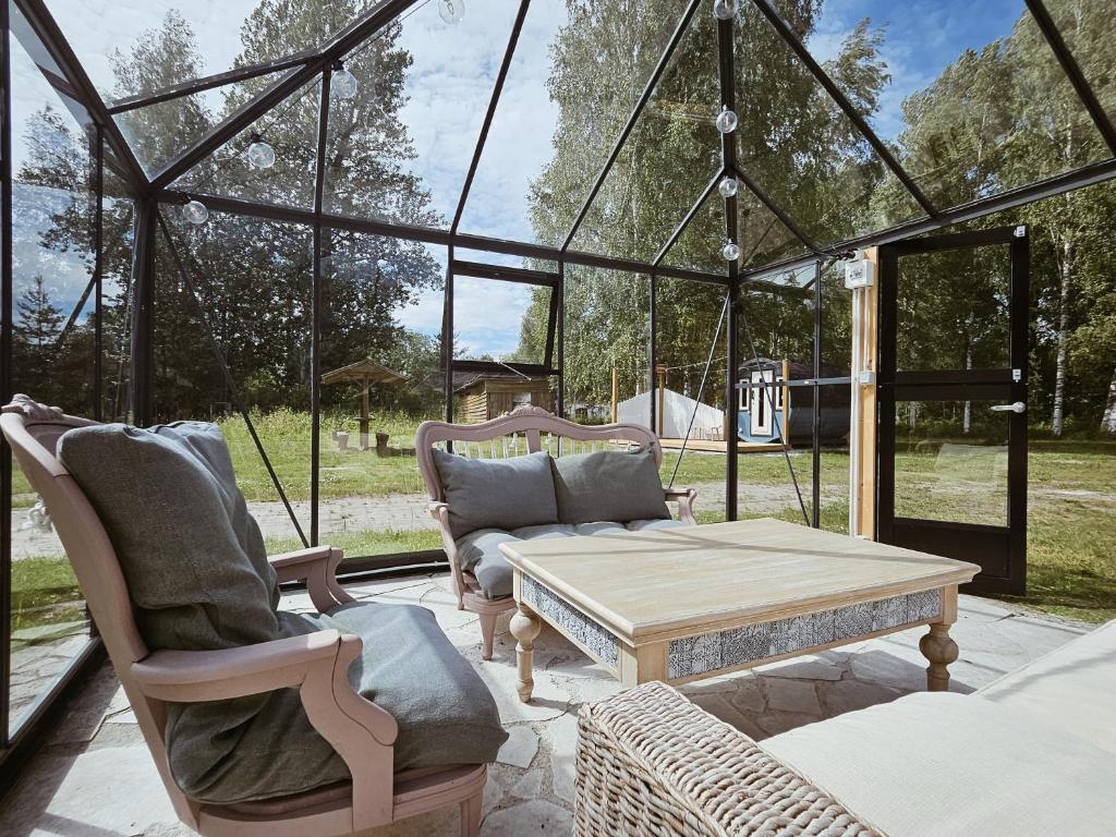 Zahrada ubytování 2-bedroom, fenced yard, sauna, 10 min to Pärnu