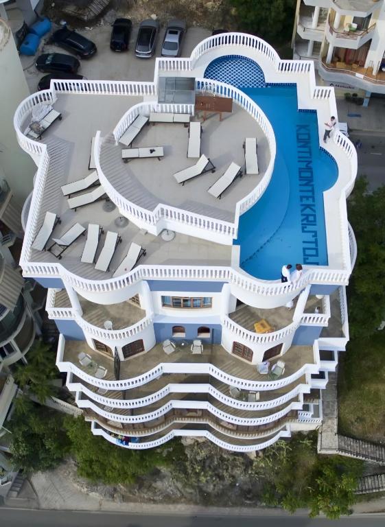 Seafront Apartment Saranda