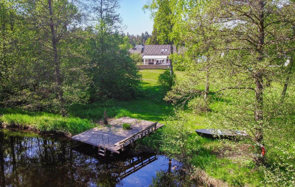 3 Bedroom Beautiful Home In Gislaved - Maison De Vacances De Trois Chambres