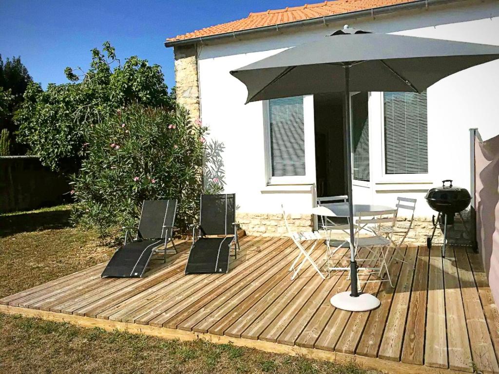 Κήπος έξω από το Les Lauriers N°3 - Soleil et repos