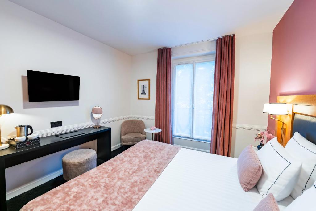 Hôtel Le Cercle Tour Eiffel - Resim 29