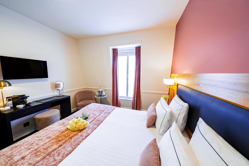 Hôtel Le Cercle Tour Eiffel - Resim 33