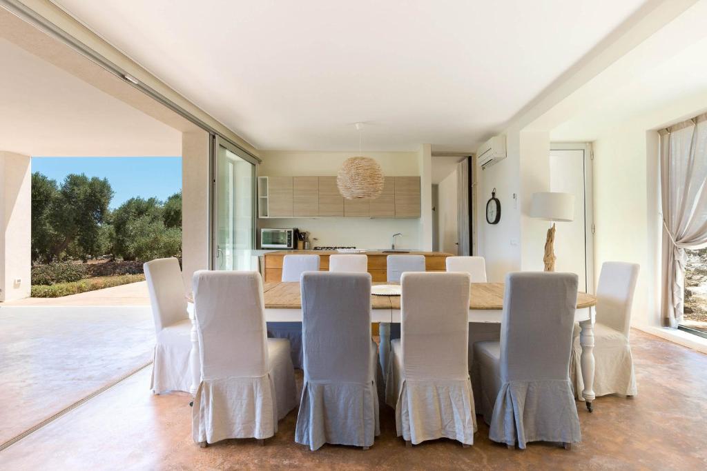 Część wypoczynkowa w obiekcie Villa Lisy by Perle di Puglia