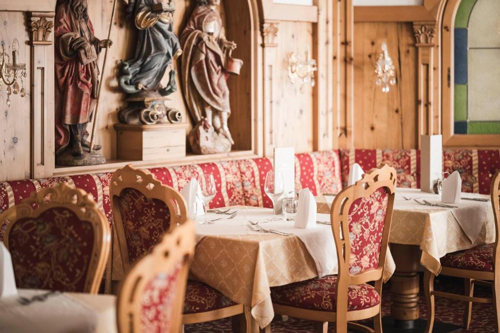 Posedenie v ubytovaní Hotel Ansitz Jakoberhof