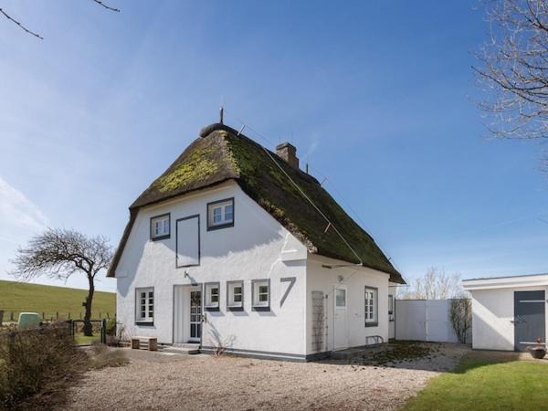 El edificio en el que está la casa vacacional