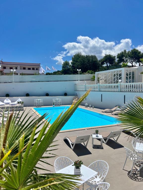 Piscina di Sirena Suite Deluxe o nelle vicinanze