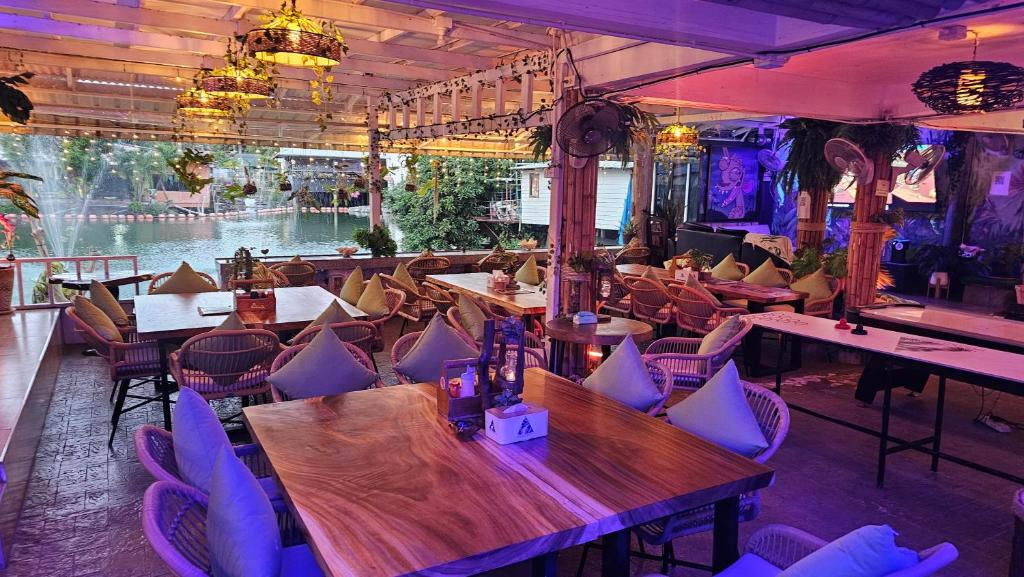 Restaurace v ubytování Hideout Hostel