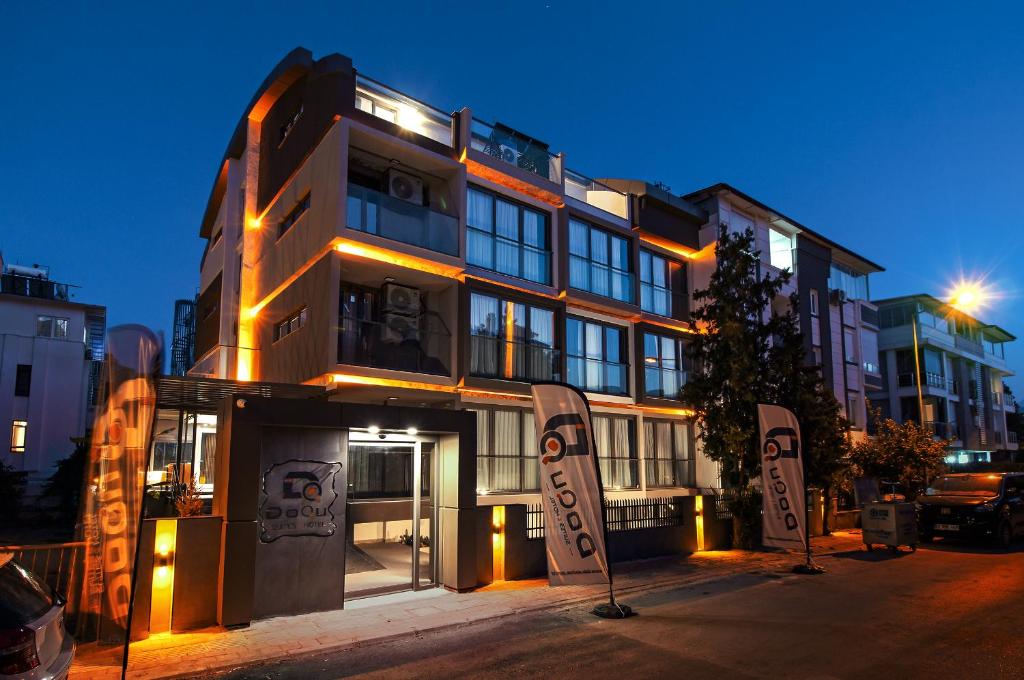 Budova, kde se aparthotel nachází