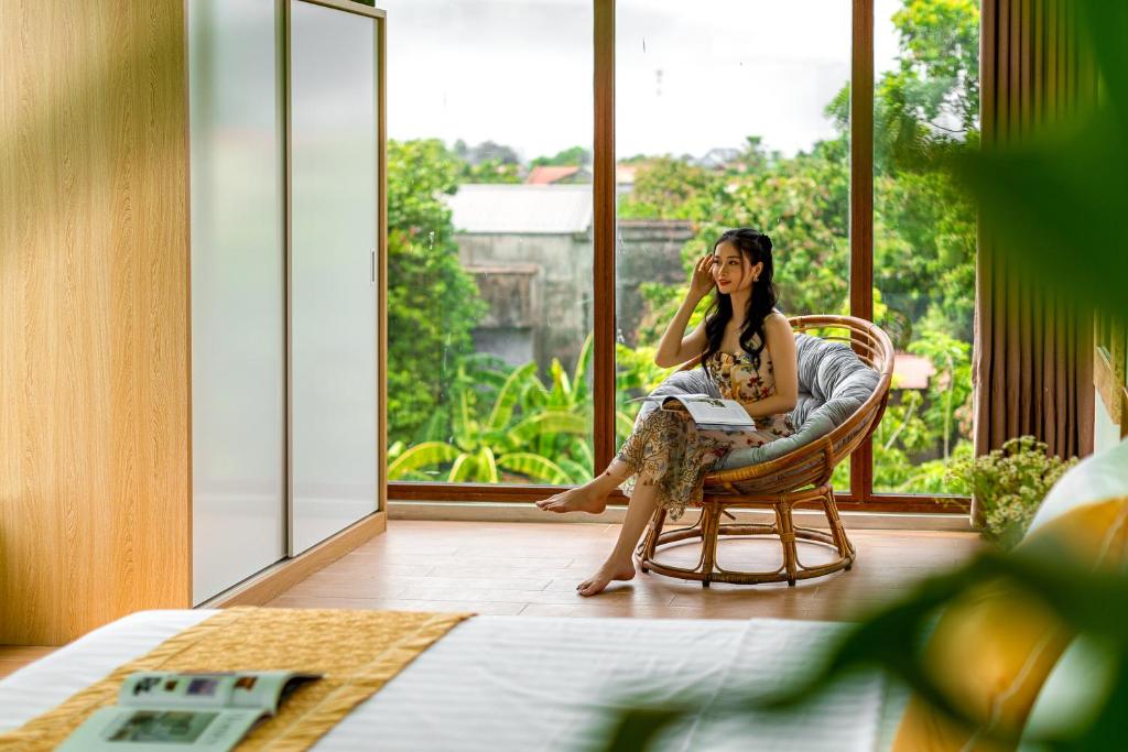 Trang An Ao Dai Homestay - Dreibettzimmer Mit Bergblick