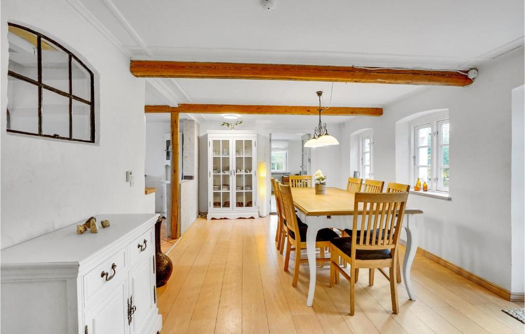 Fotografie z fotogalerie ubytování Amazing Home In Haderslev With Kitchen v destinaci Haderslev