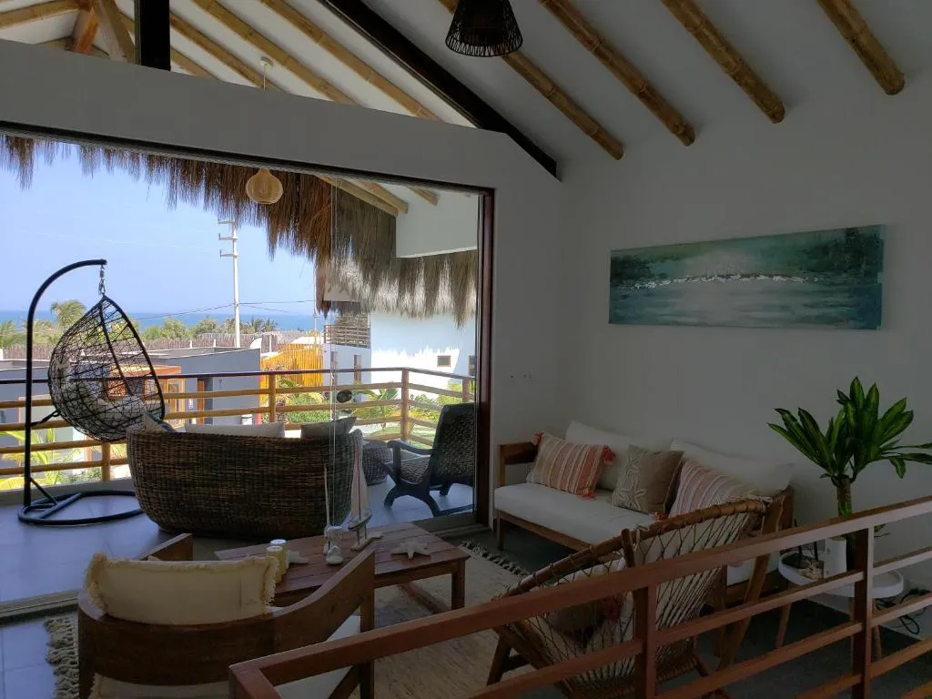 Diseño de cabaña de playa de bambú y madera, image size:1024x768