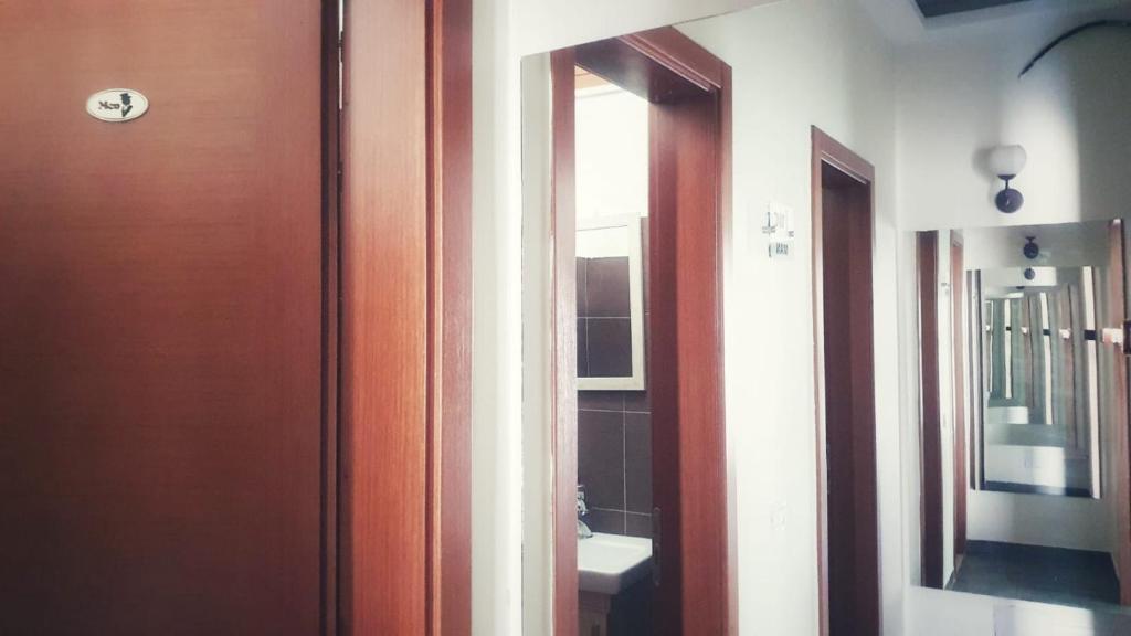 Un baño de Scodrinon Hostel