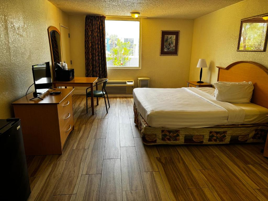 Monumental Movieland Hotel - Salle De Roi