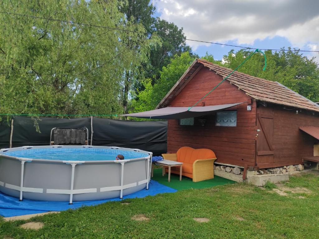 Bazén v ubytovaní Szofi Vendégház alebo v jeho blízkosti
