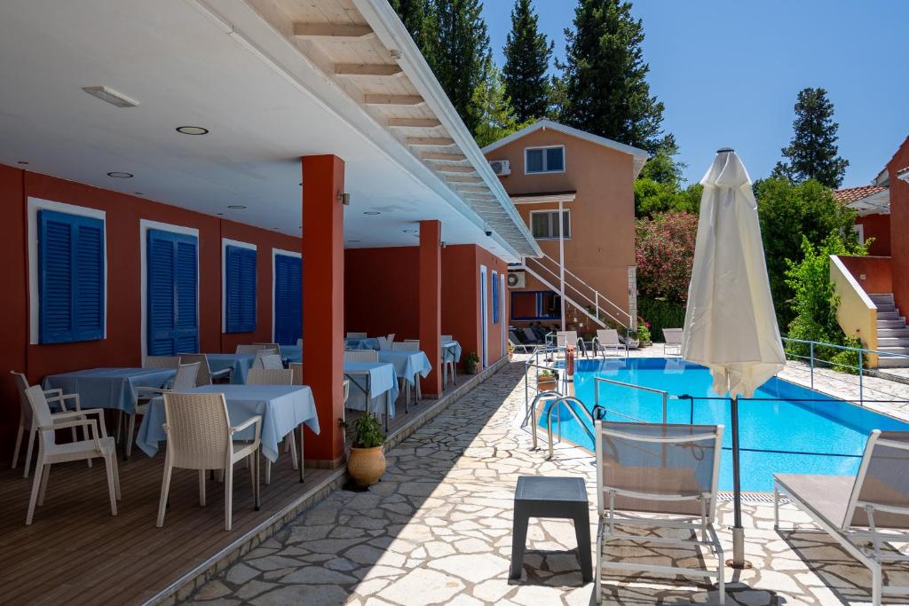 Bazén v ubytování Vliho Bay Boutique Hotel nebo v jeho okolí