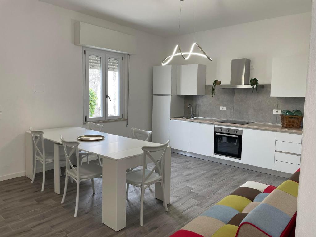 Η κουζίνα ή μικρή κουζίνα στο Villa Alberta