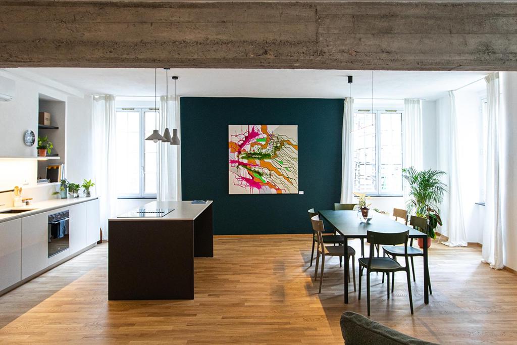 O bucătărie sau chicinetă la Casa G: Design apartment