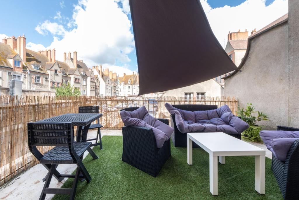 Χώρος καθιστικού στο Le Saint-Louis 1, Terrasse, Cosy, cœur de ville bord de Loire, commerces à pied