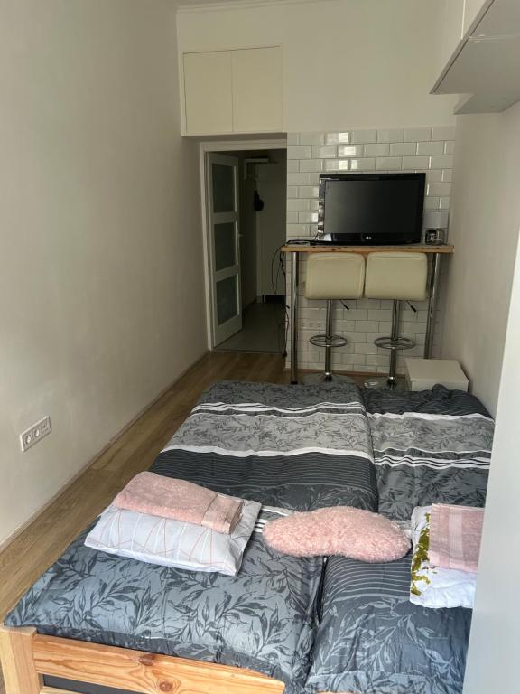 Spaceplace 1078 Budapest, Cserhát utca 24 kép - 1