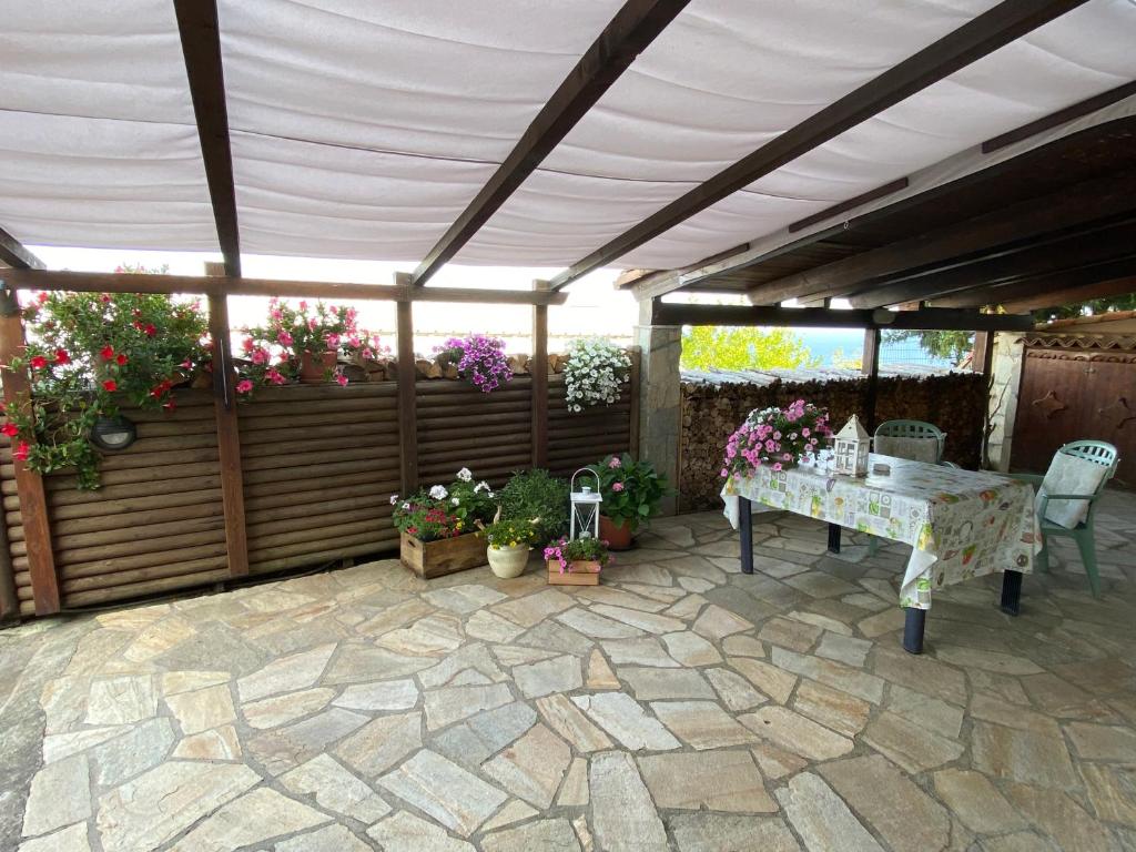 Vonkajšia záhrada v ubytovaní Little Paradise Apartment