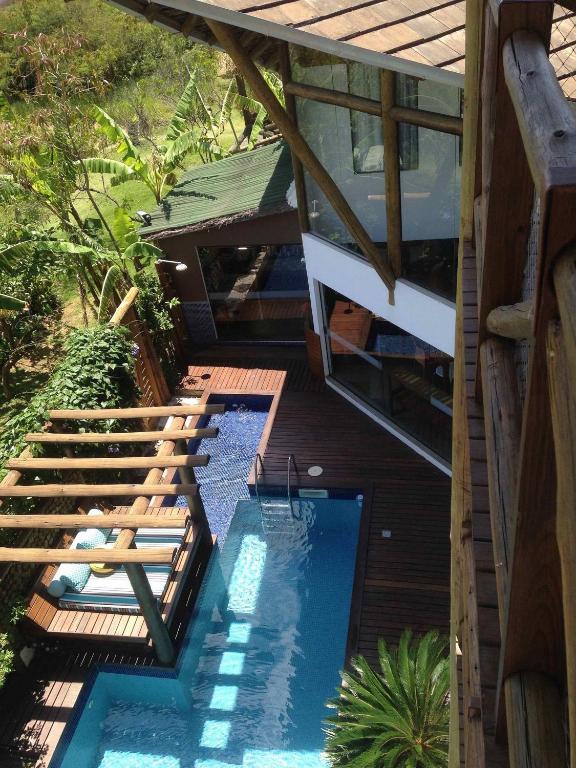 A piscina localizada em Pousada Arágua ou nos arredores