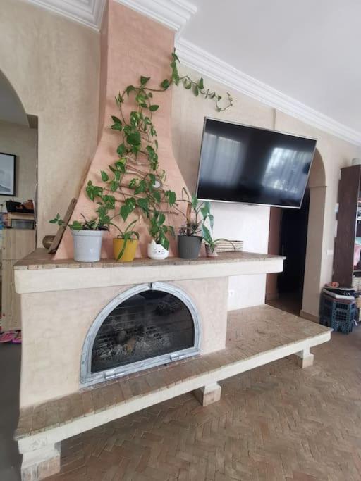 TV a/nebo společenská místnost v ubytování Villa Familiale Deluxe - Vue mer