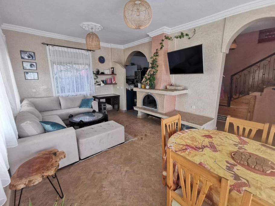 TV a/nebo společenská místnost v ubytování Villa Familiale Deluxe - Vue mer