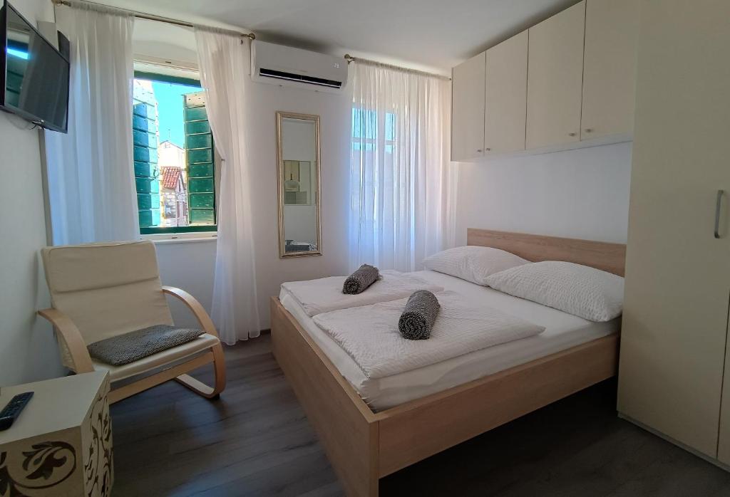 Apartment Rokova 1