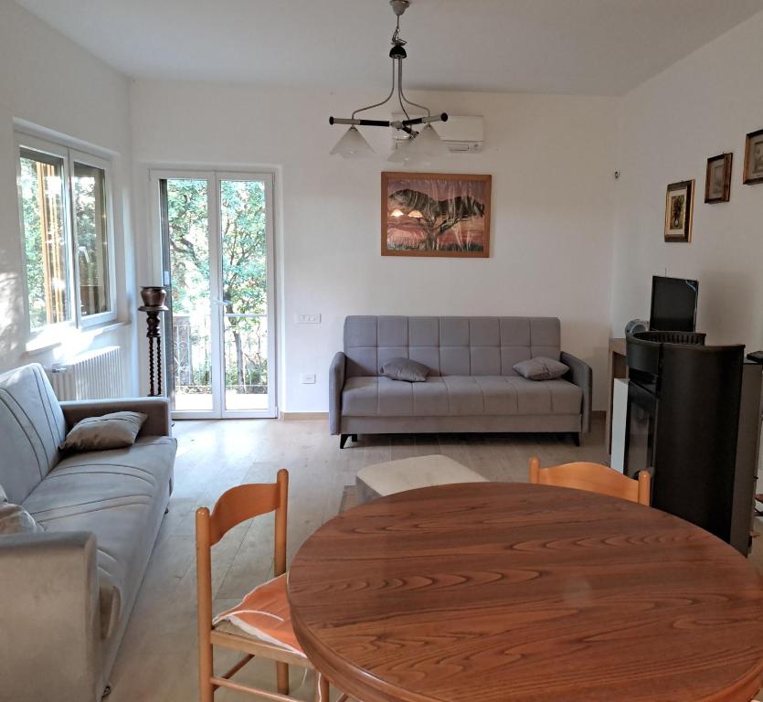 Posezení v ubytování casa con bosco e vista mare