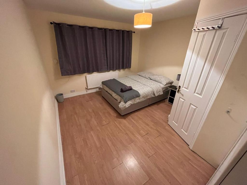 Foto da galeria de Cama doble con baño privado D24 em Dublin