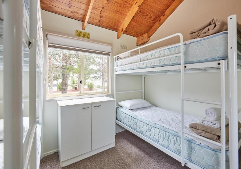 Norah Head Holiday Park - Bungalow De Deux Chambres