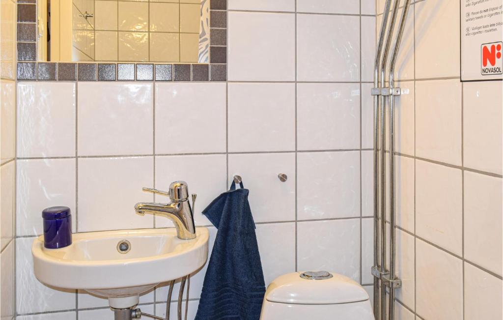 Koupelna v ubytování Holiday Home Astridsväg Heberg