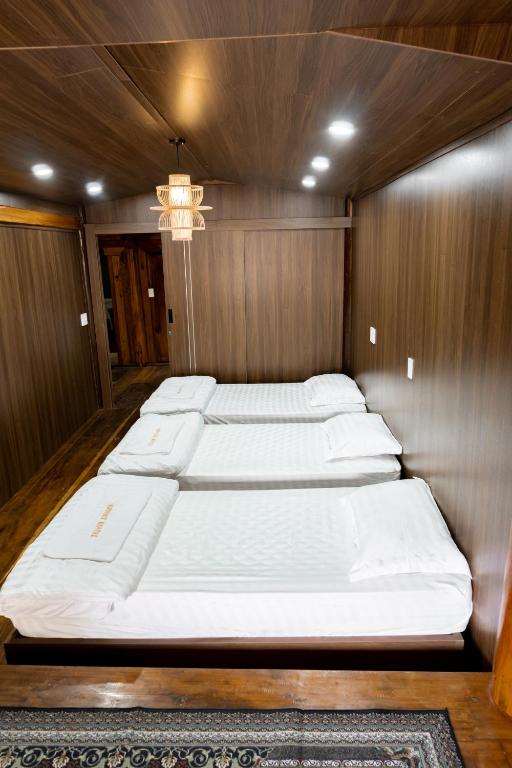 Odyssey Hostel, Tours & Motorbikes Rental - Single Bed In Dormitory Room